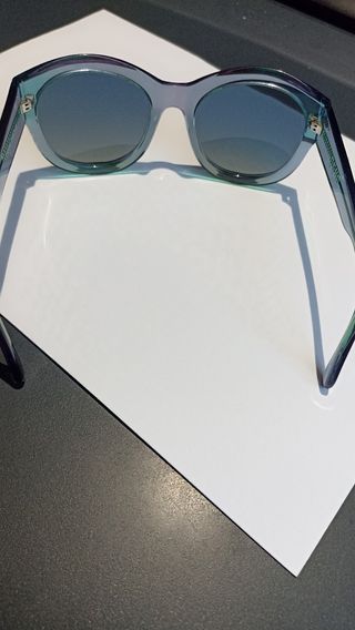 GAFAS DE SOL MARCA GLORIA ORTIZ AZULES 