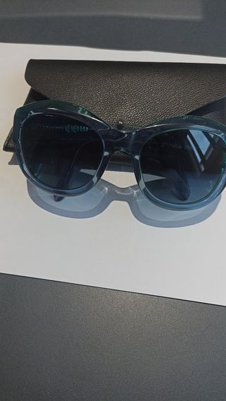GAFAS DE SOL MARCA GLORIA ORTIZ AZULES 
