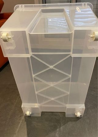 Caja almacenaje , disponible 2 unidades