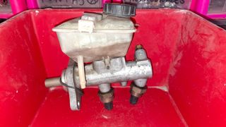 Bomba freno Volvo S60.