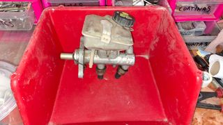 Bomba freno Volvo S60.