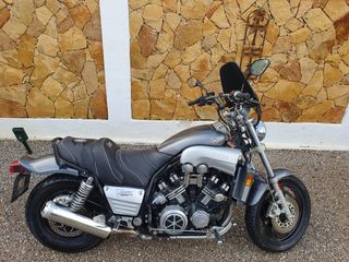 Yamaha V-max 1200 Modelo americano 150cv