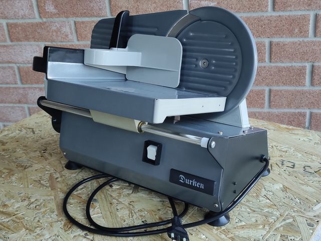 Affettatrice elettrica DURKEN