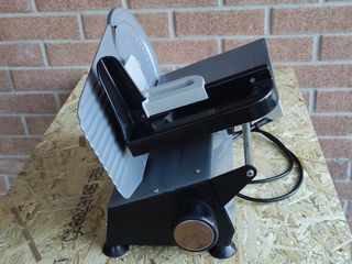 Affettatrice elettrica DURKEN