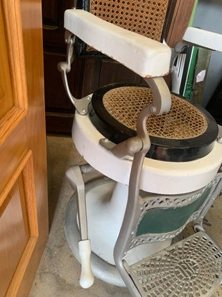 Sillón barbero antiguo