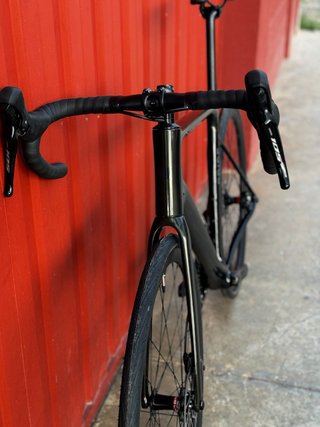 Bicicleta de carretera de carbono Pride M Nueva