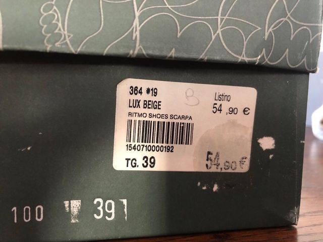 Scarpe con il tacco alla schiava