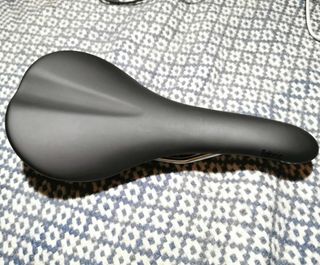 Sillín Fabric Scoop Elite Shadow