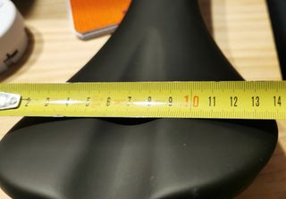 Sillín Fabric Scoop Elite Shadow