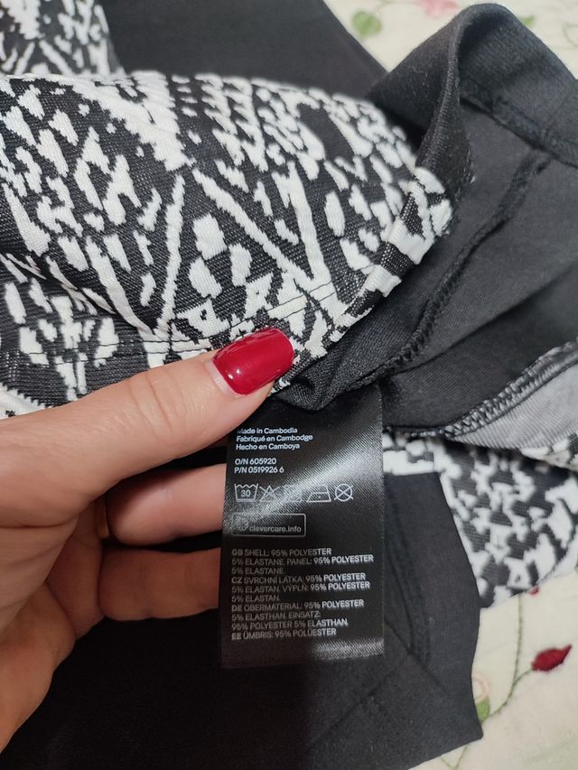 Vestido negro estampado