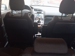 Peugeot 5008 2011