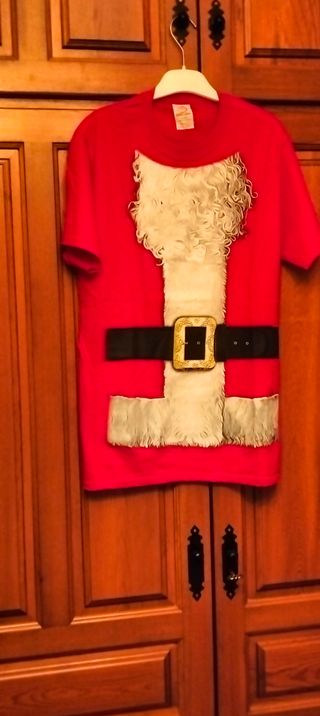 CAMISETA NAVIDEÑA , talla M/L. Sin estrenar