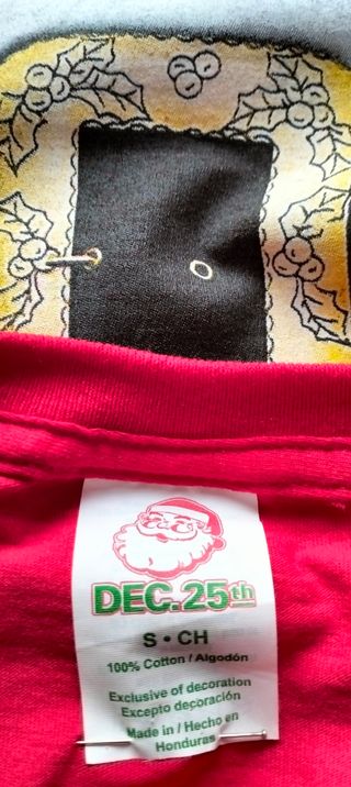 CAMISETA NAVIDEÑA , talla M/L. Sin estrenar