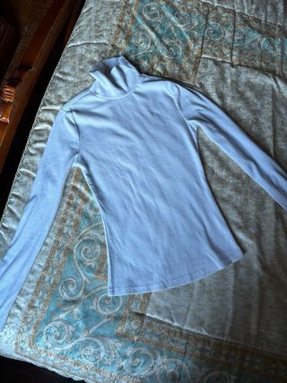 Jersey blanco fino Shein cuello alto talla M