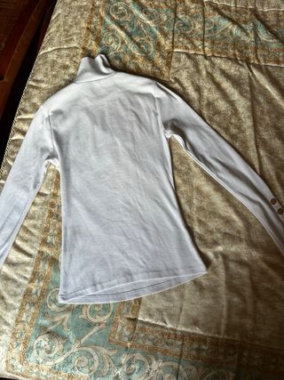 Jersey blanco fino Shein cuello alto talla M