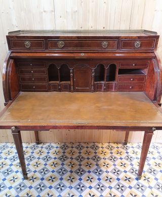 Escritorio antiguo bureau de cilindro estilo Luis