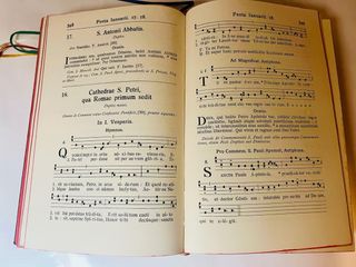 Libro canto Gregoriano año 1928 ANTIPHONALE ROMANO
