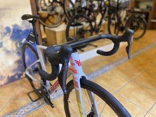 BERRIA BELADOR PRO SHIMANO ULTEGRA DI2