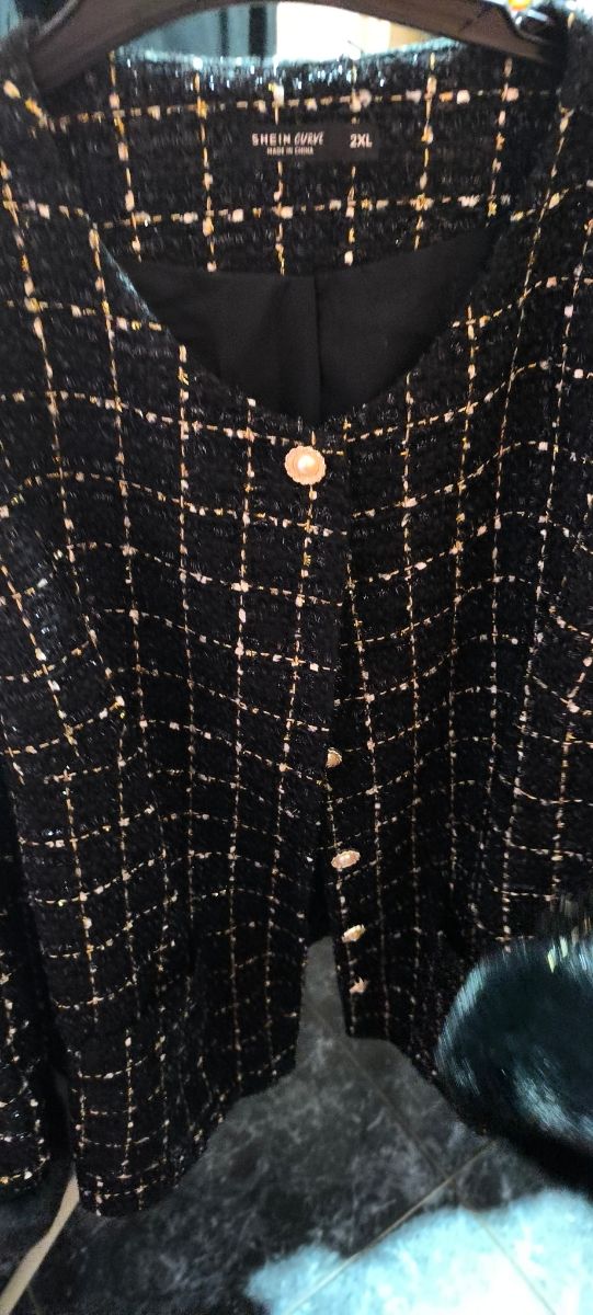 Chaqueta abrigo con mangas de pelo