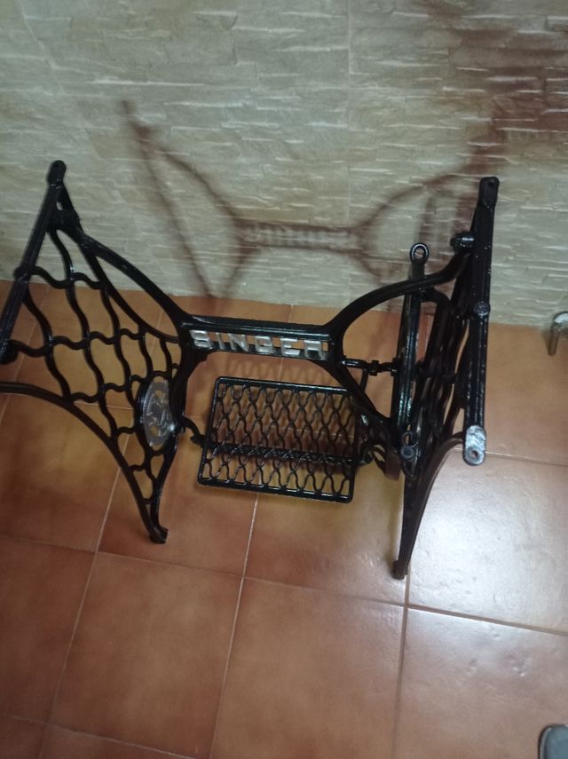 Parte inferior maquina de coser SINGER