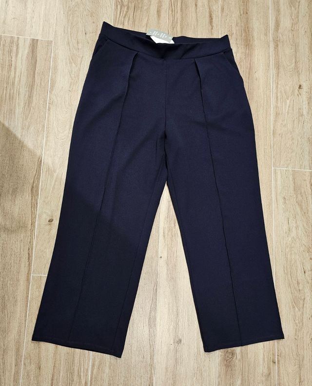 NUevo*; Pantalón H&M ver medidas