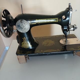 Máquina coser SINGER, antigua