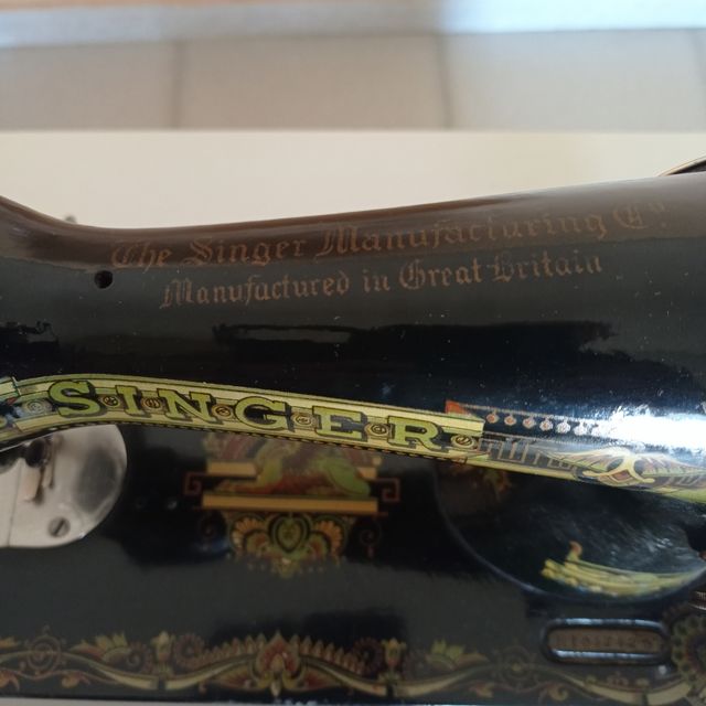 Máquina coser SINGER, antigua