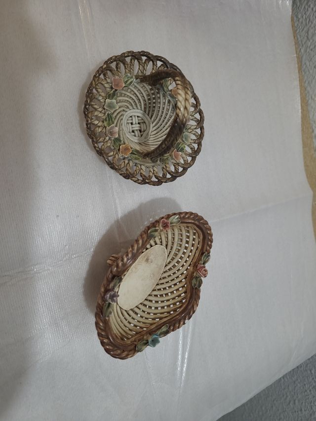 Antiguas y Finas Cestitas