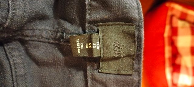 REBAJADO.PANTALON SKINNY FIT.  HOMBRE.Talla EU 33.