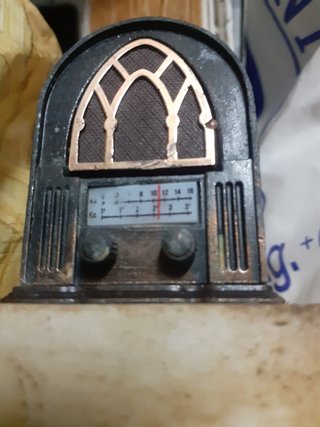 Radio mini maqueta sacapuntas