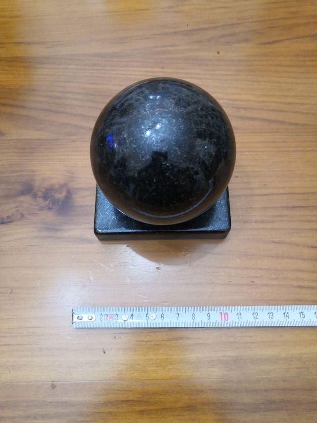 Sfera pietra minerale merlinite