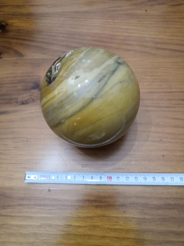 Sfera pietra minerale