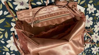 Bolsito zara rosa NUEVO estiloso