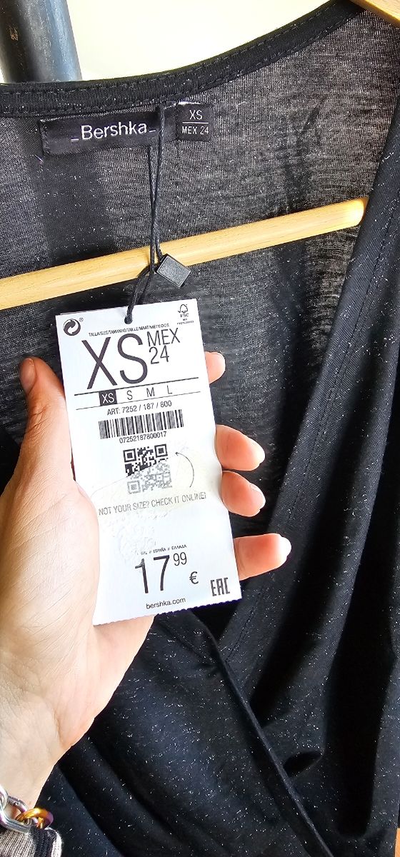 Camiseta Bershka efecto cruzado