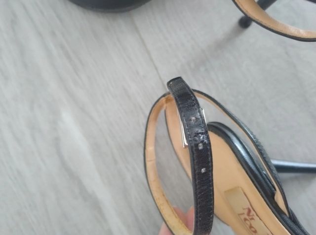 Sandalini neri tacco sottile 37