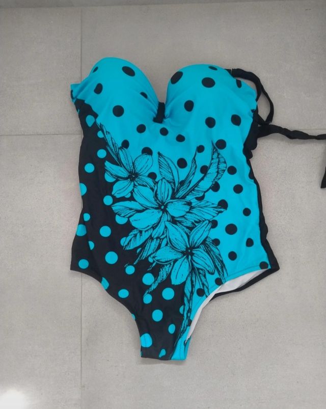 Costume intero coppe rigide