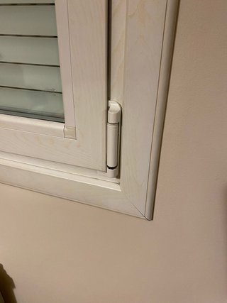 Ventanas oscilobatientes con motor