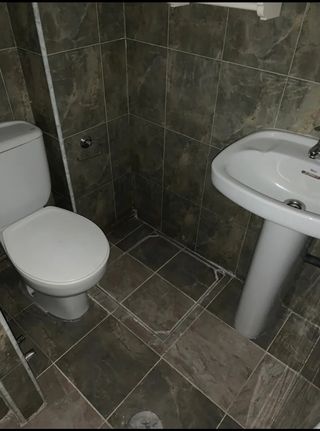 BAÑO COMPLETO con grifería regalo mampara de ducha