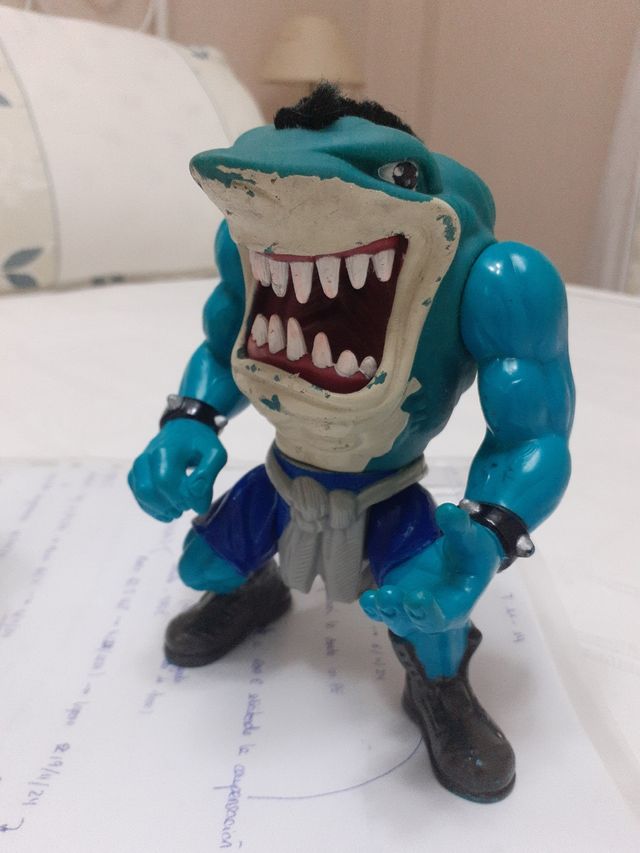 STREET SHARKS