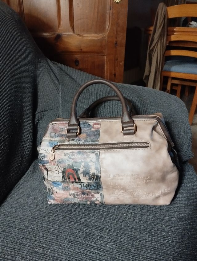 Bolso Anekke lleva cinta incluida 