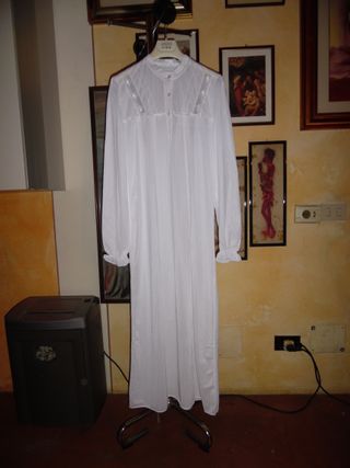 1 CAMICIA DA NOTTE NUOVA CONFEZIONATA MARCA"NUVOLA