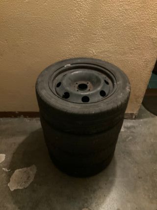 Gomme estive con cerchi misura 195/55R16