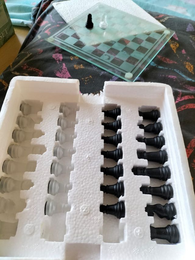 Scacchiera in vetro nuova