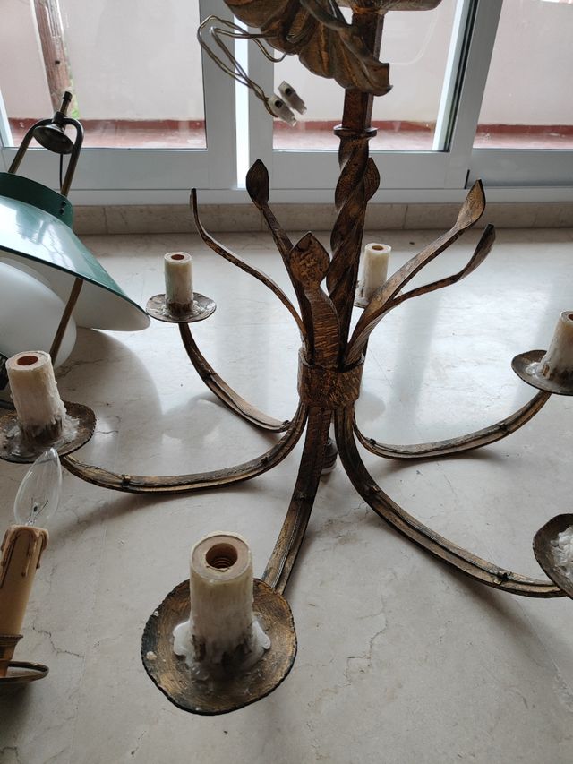 Lámpara de bronce araña