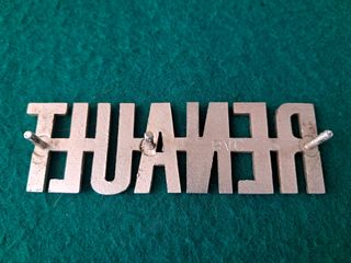 Antigua Insignia Renault (zamak cromado)