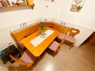 Mesa cocina y banco rinconero