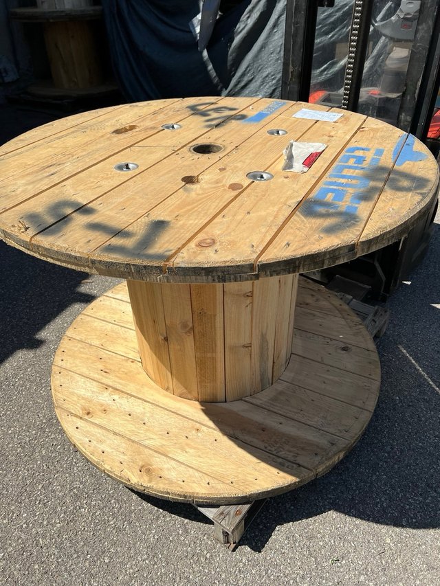 ♻️MESAS BOBINAS CARRETE MADERA CABLE CHILLPALET 🧵‼️