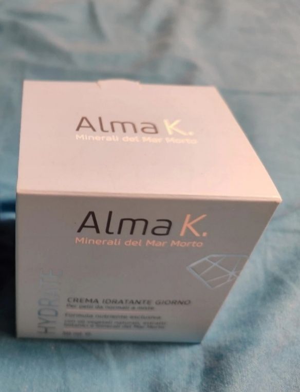 Crema Alma K. Douglas 