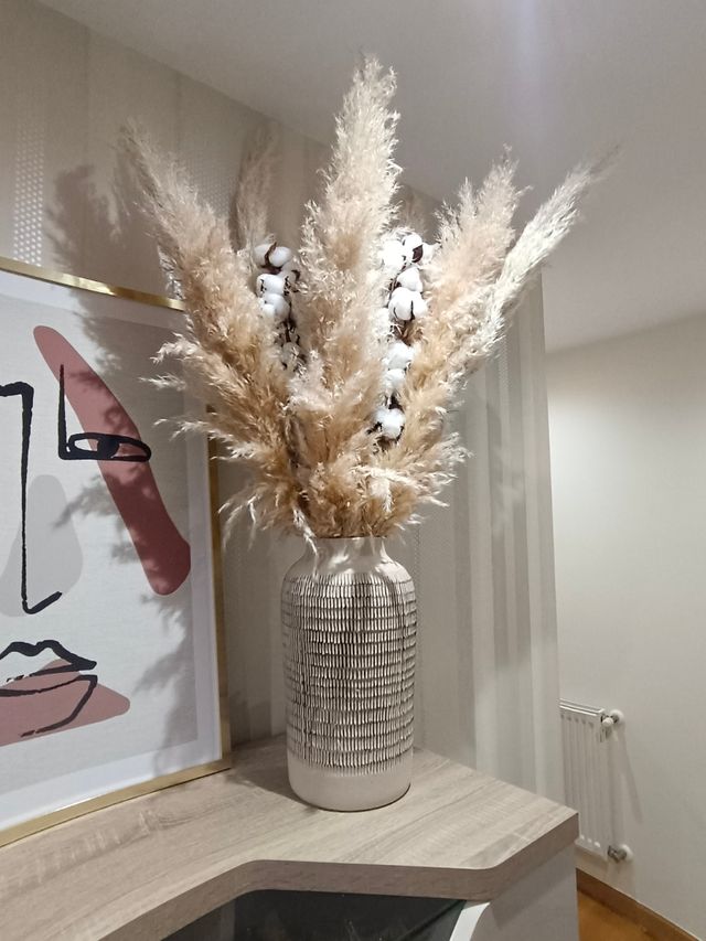 Vaso, piumini e 1 asta in cotone.