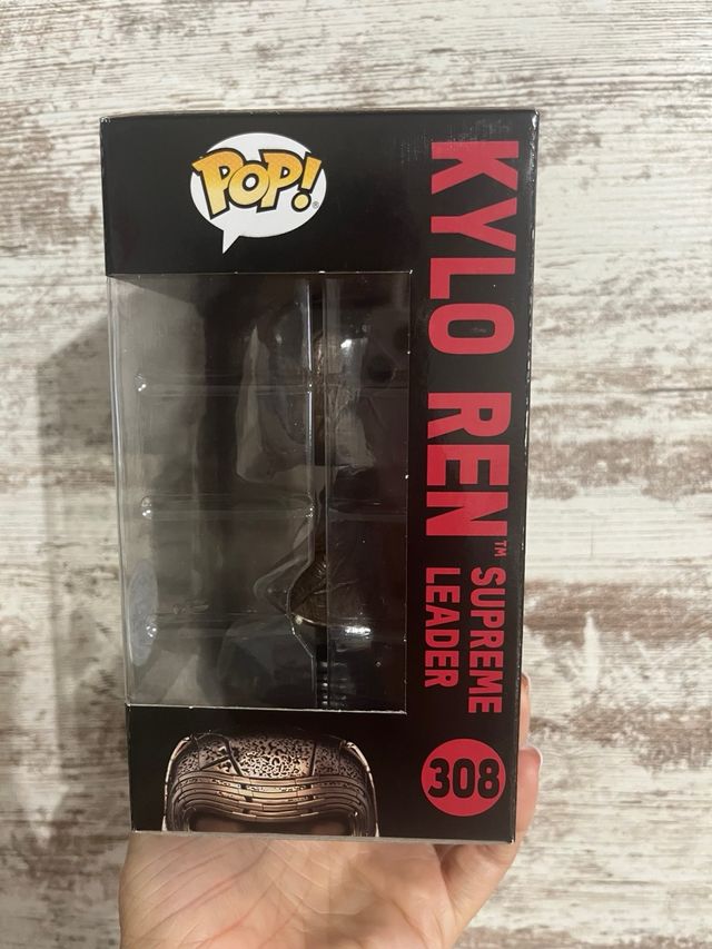 Funko pop kylo ren (supreme leader) 308
